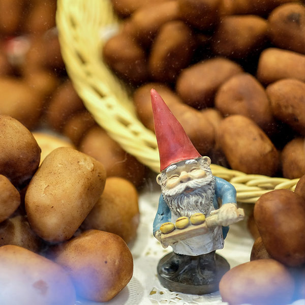 Marzipankartoffeln in der Naschgasse auf dem Alter Markt